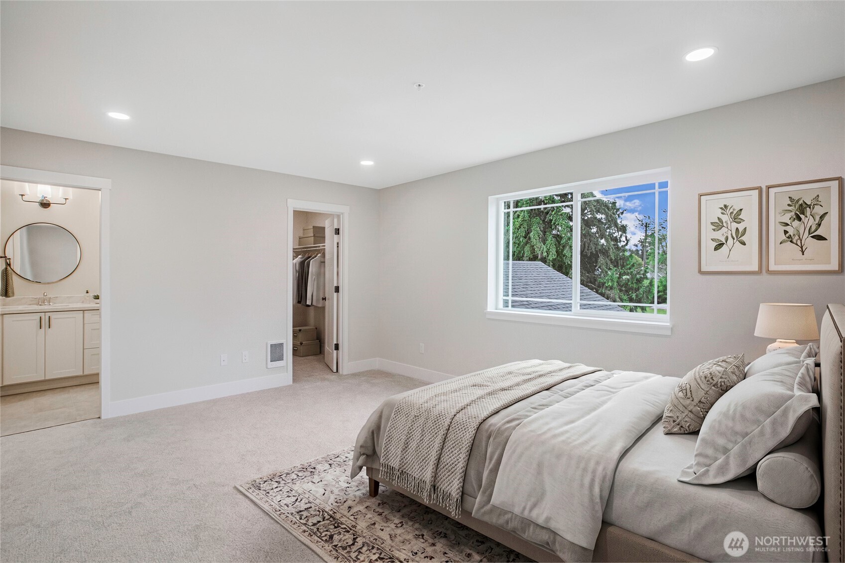 1404 E 51st Street Property Photo 9