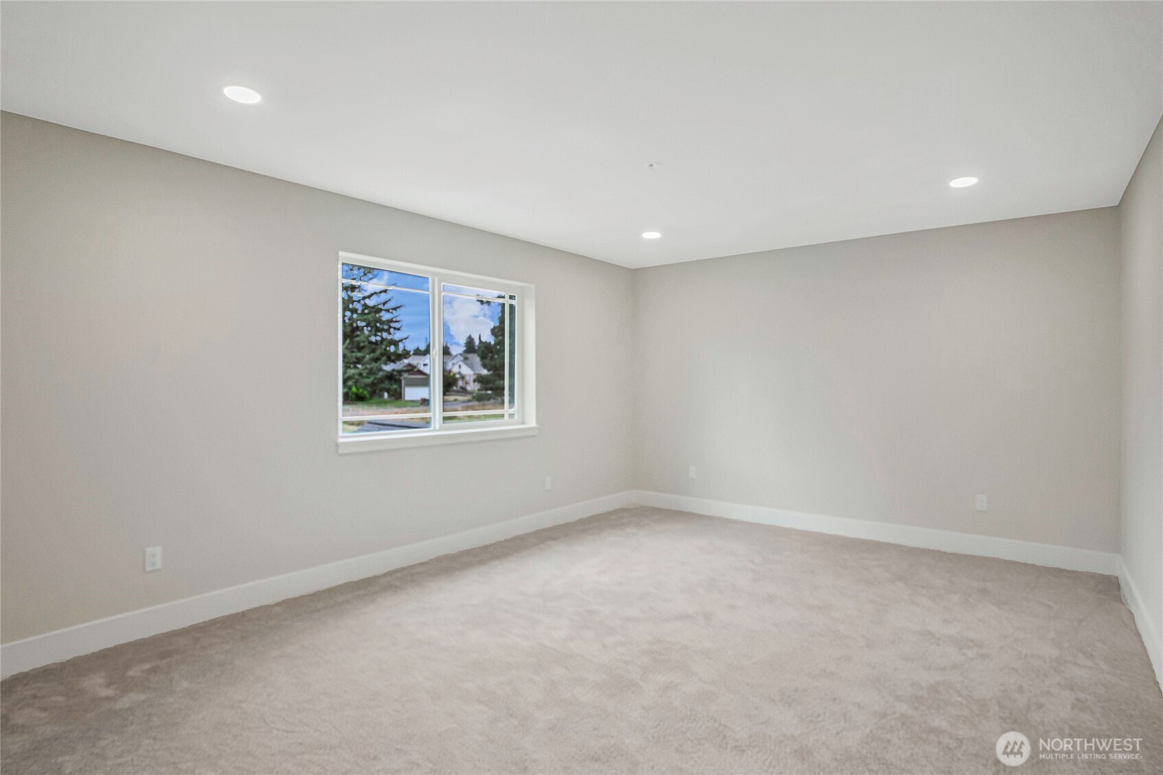 1404 E 51st Street Property Photo 10