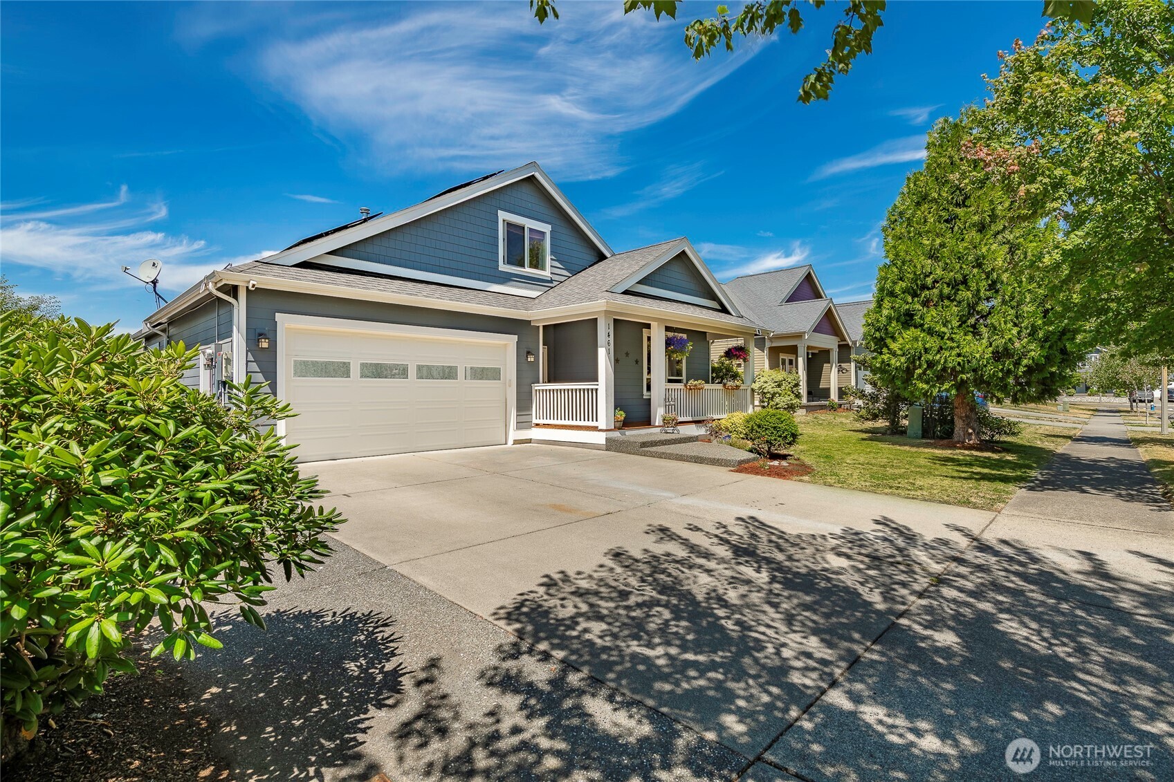 1461 Lupin Street Property Photo 2