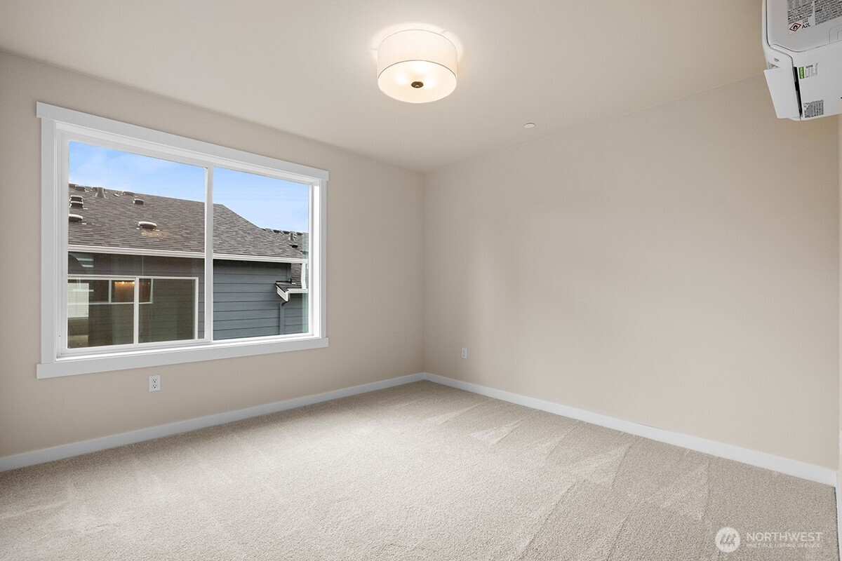 16823 Alder Way H3 Property Photo 28
