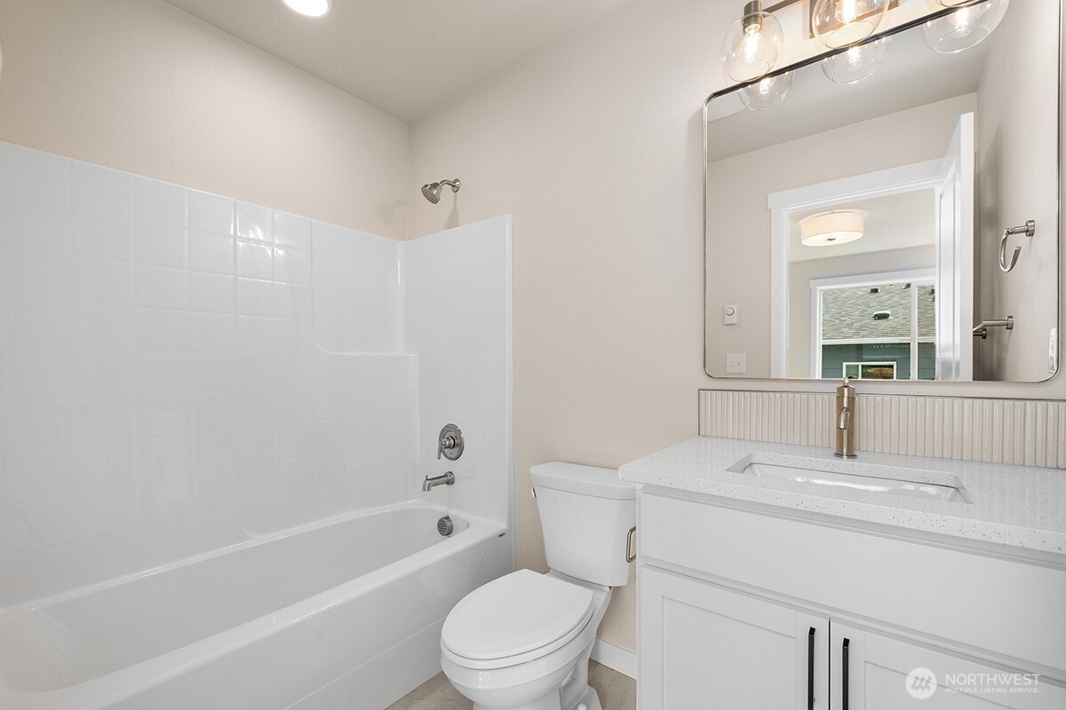 16823 Alder Way H3 Property Photo 30