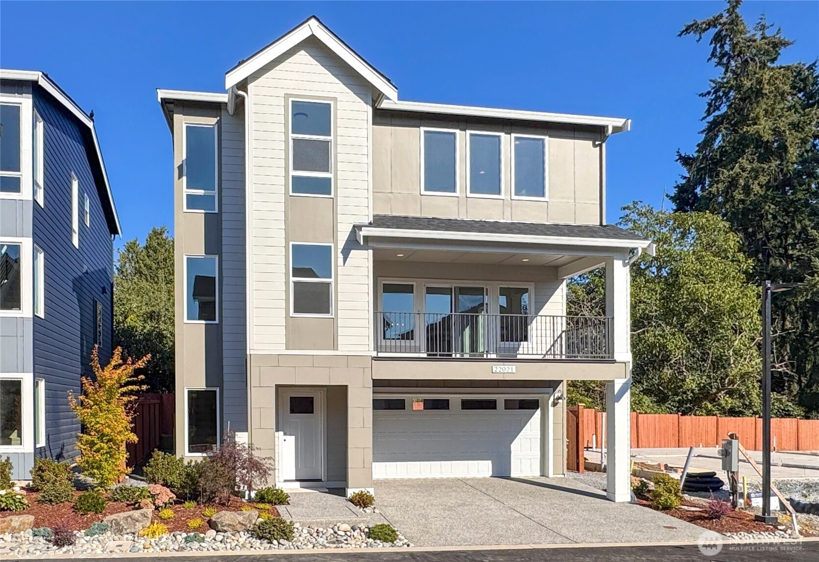 22021 81st Place Property Photo 1