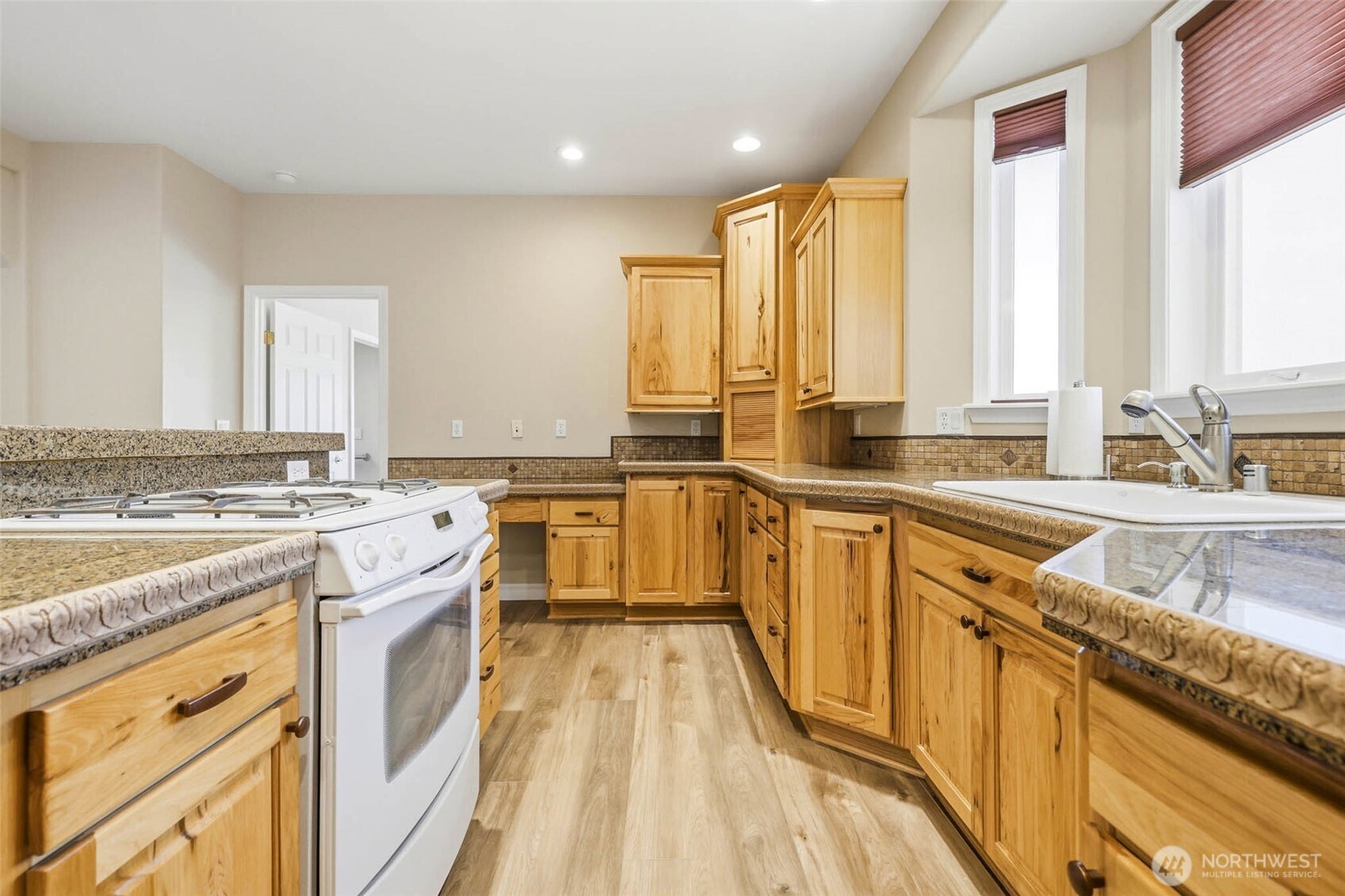 4004 Desert Plateau Property Photo 6