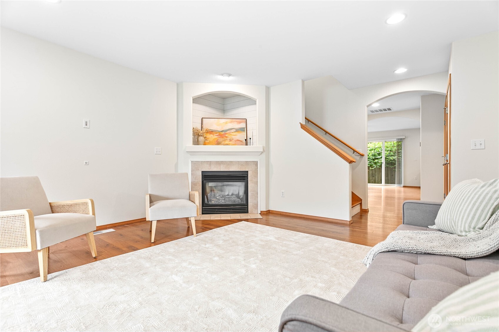 9926 2nd Place Property Photo 7