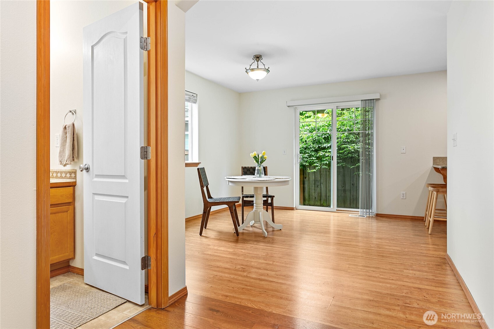 9926 2nd Place Property Photo 11