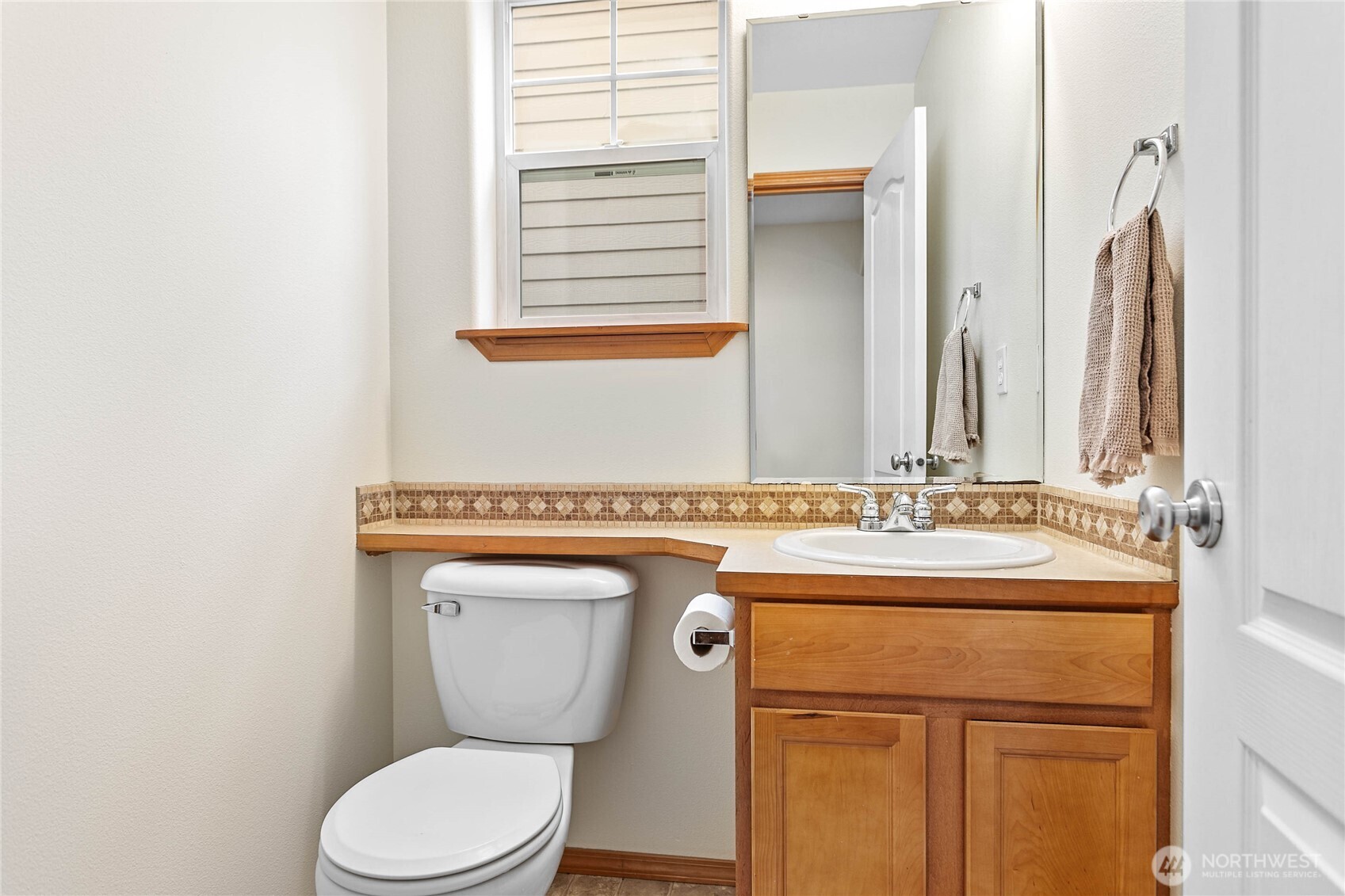 9926 2nd Place Property Photo 12
