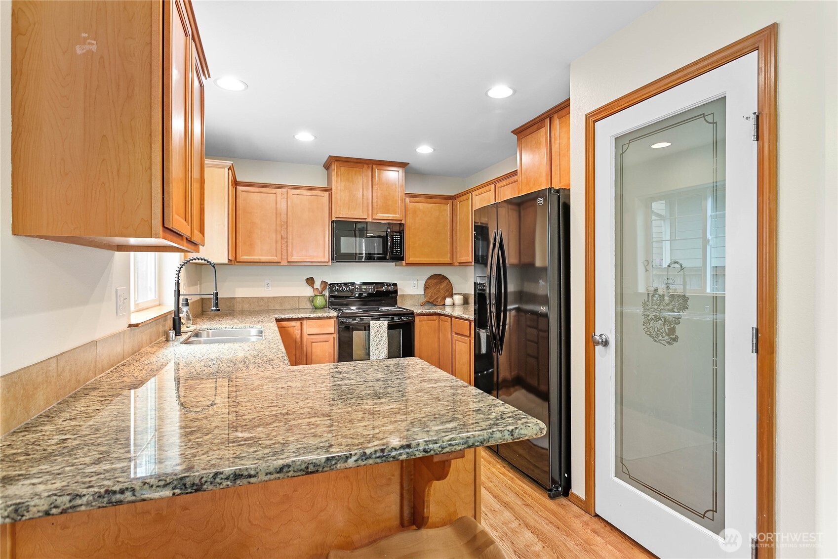 9926 2nd Place Property Photo 17