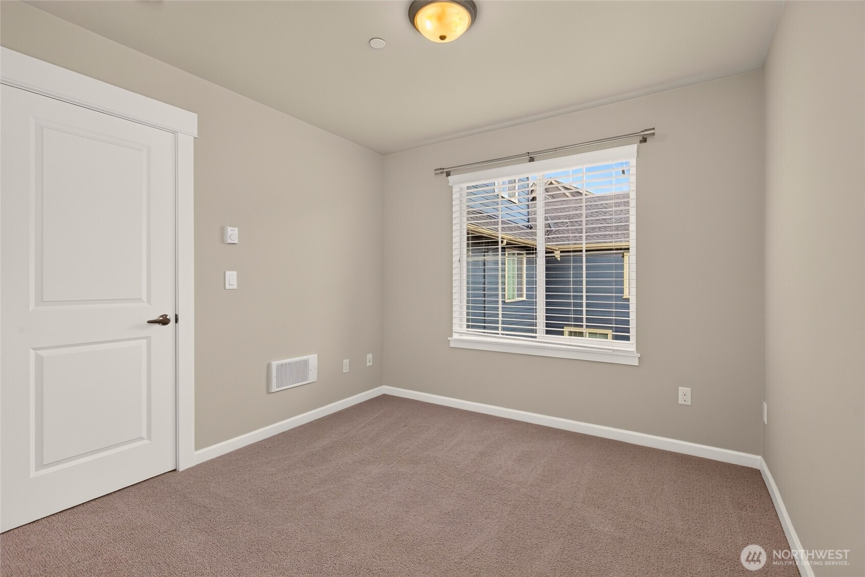868 3rd Avenue Property Photo 25