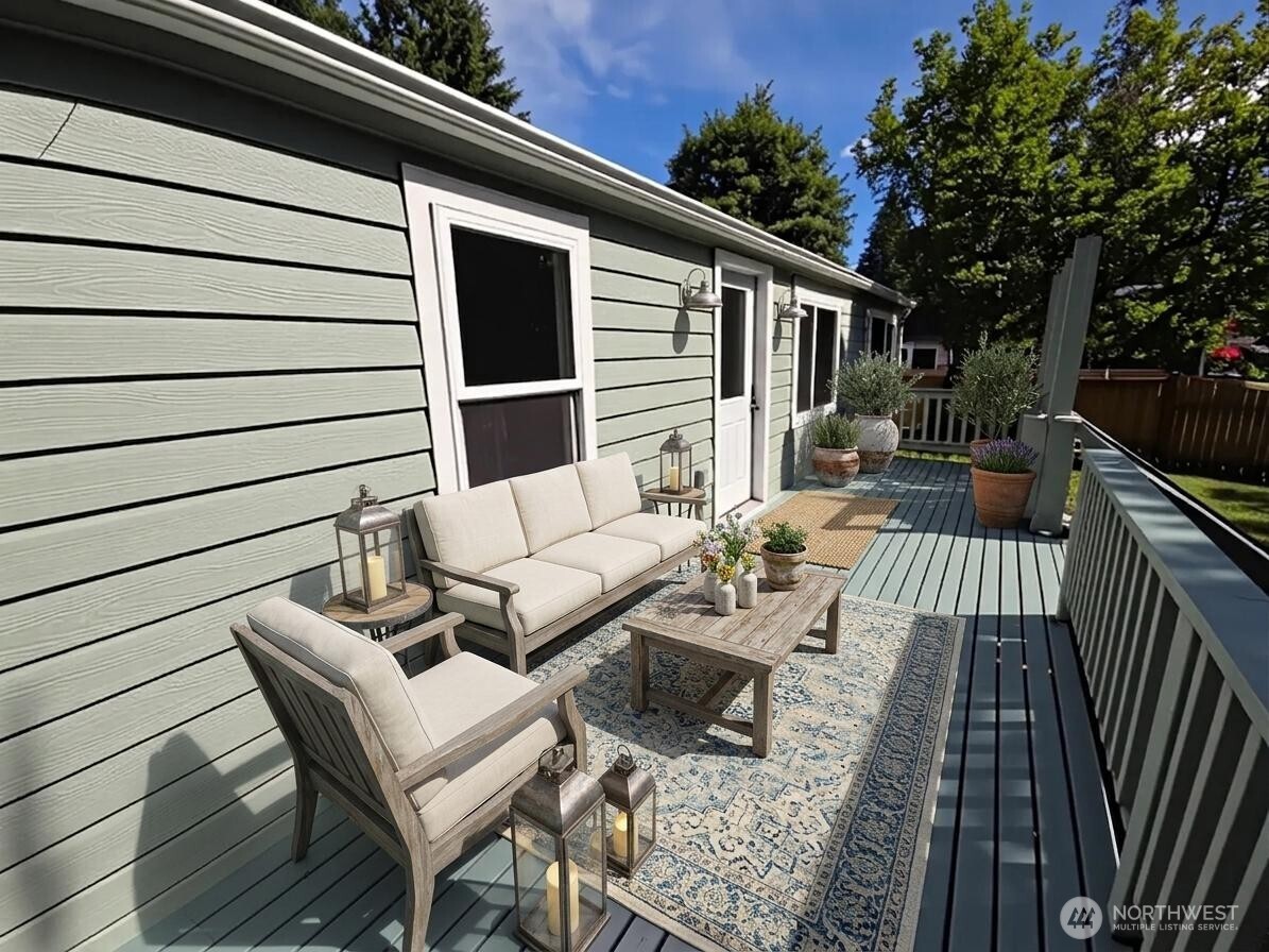 482 Hilltop Drive Property Photo 3