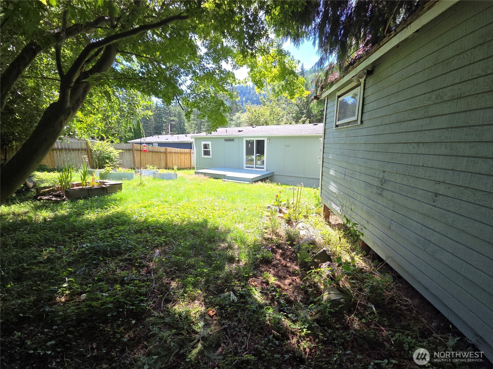 482 Hilltop Drive Property Photo 27