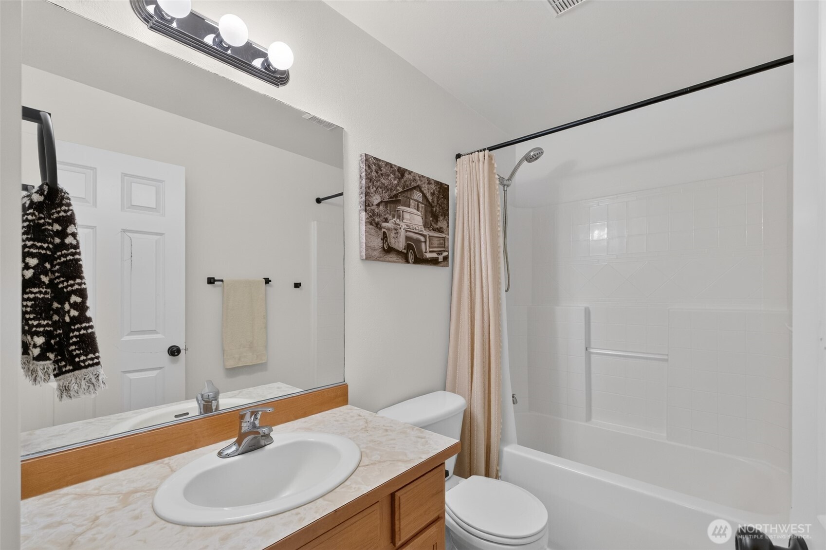 107 W 26th Avenue Property Photo 21