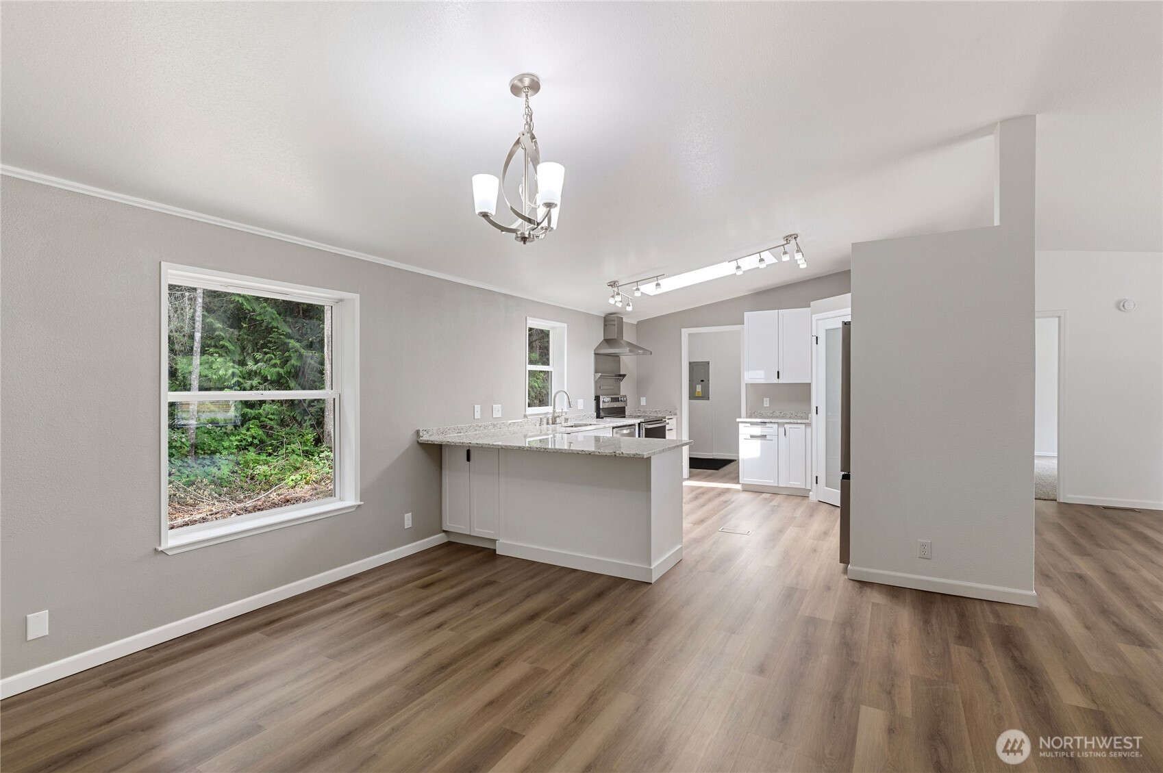 21 E Willopa Road Property Photo 18