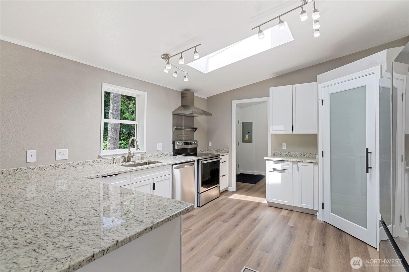 21 E Willopa Road Property Photo 19