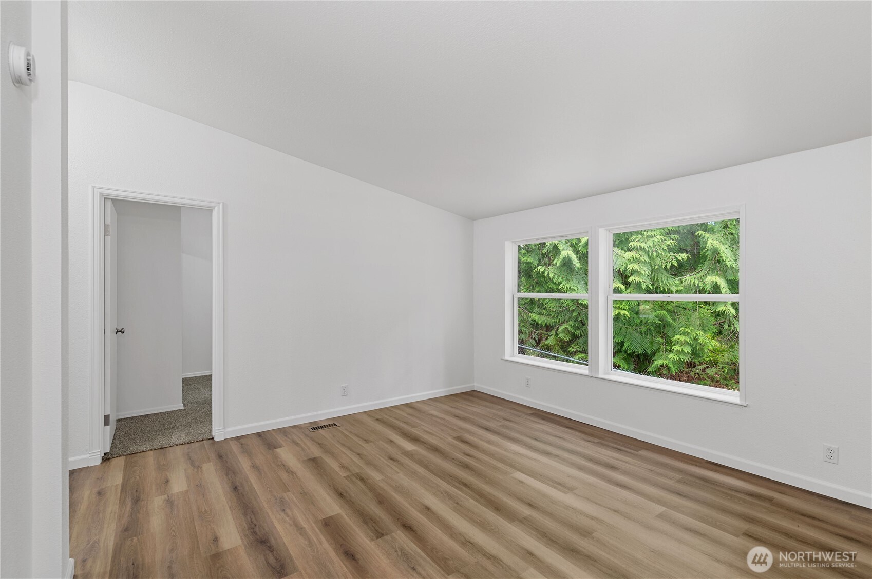 21 E Willopa Road Property Photo 25