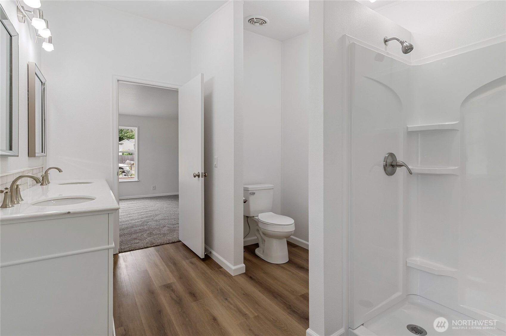 21 E Willopa Road Property Photo 31