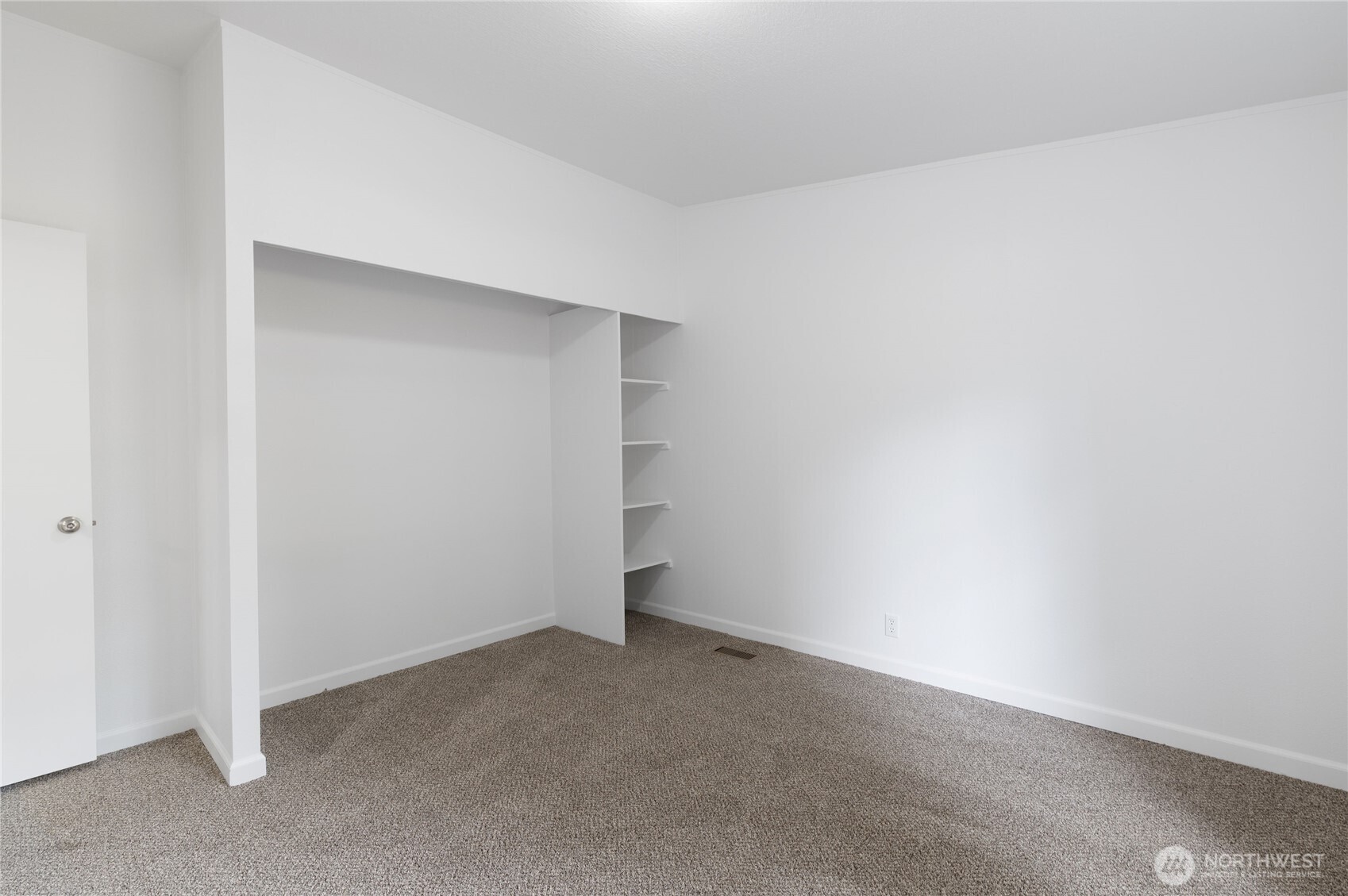 21 E Willopa Road Property Photo 35