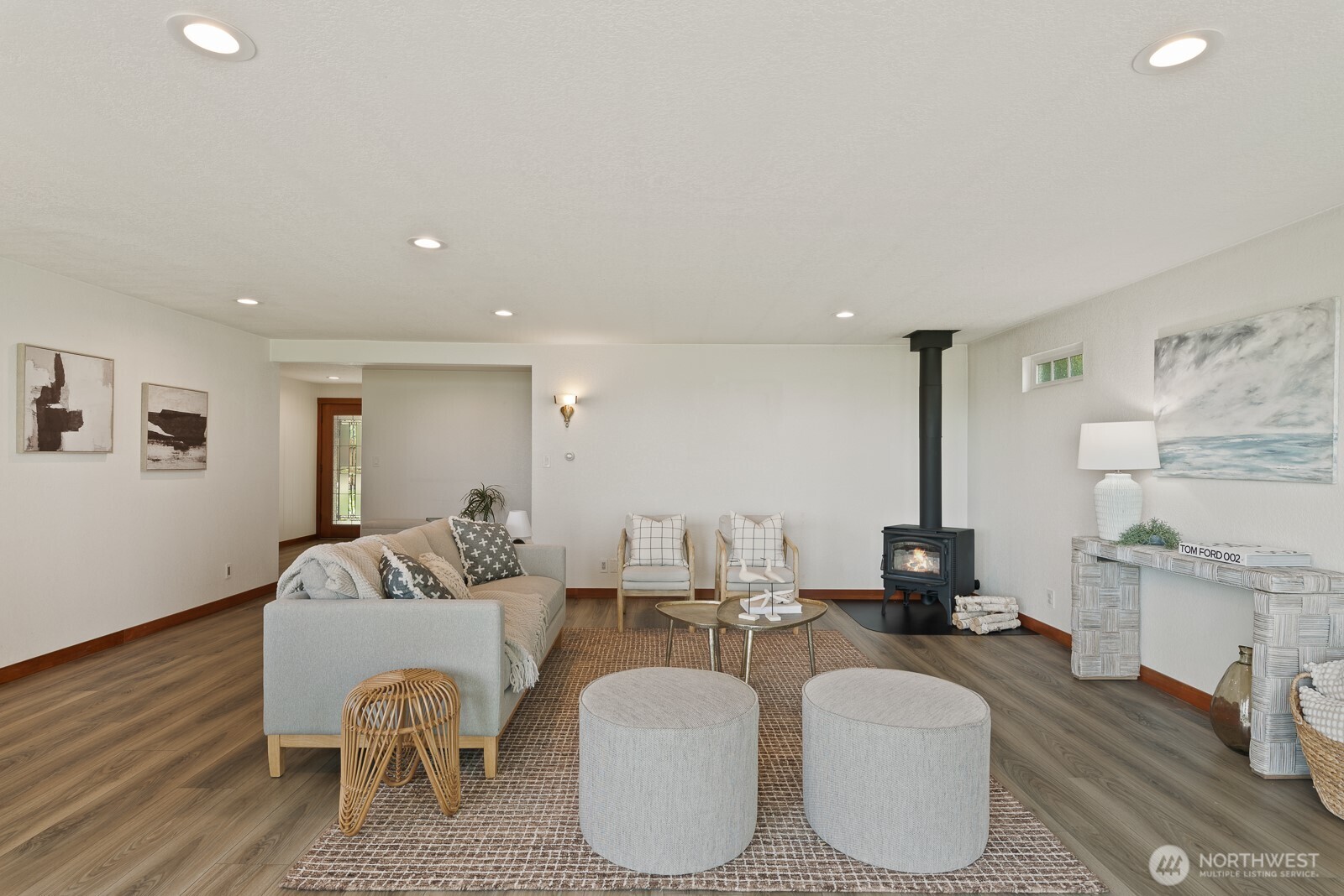 4053 Edith Point Road Property Photo 10
