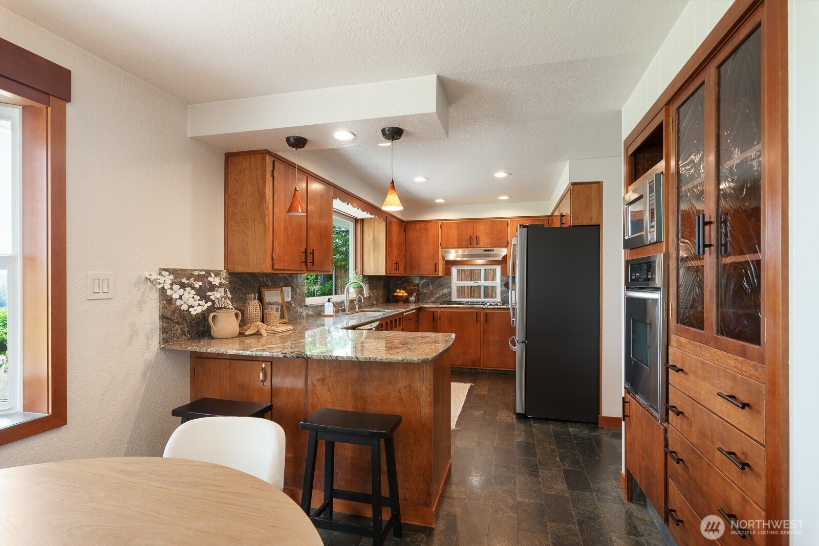 4053 Edith Point Road Property Photo 16