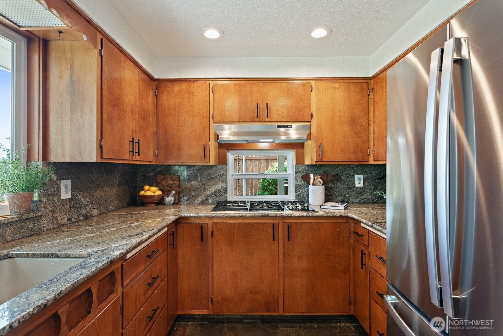 4053 Edith Point Road Property Photo 19