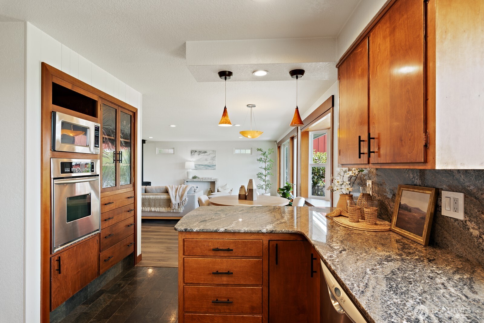 4053 Edith Point Road Property Photo 20