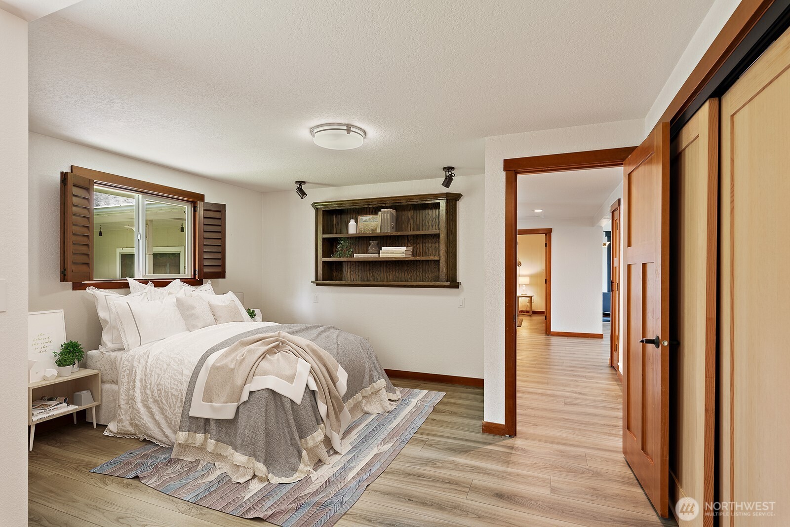 4053 Edith Point Road Property Photo 24