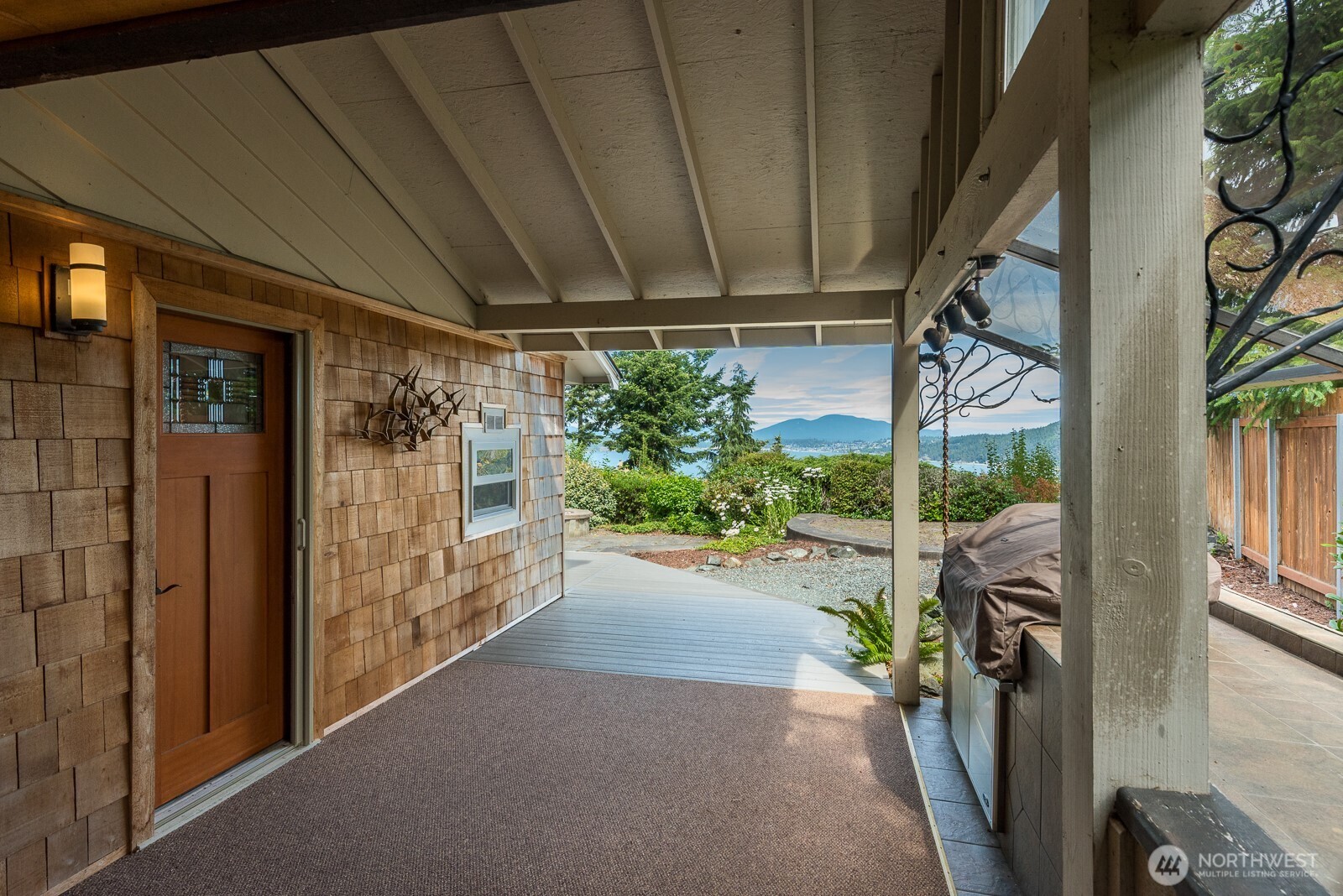 4053 Edith Point Road Property Photo 28