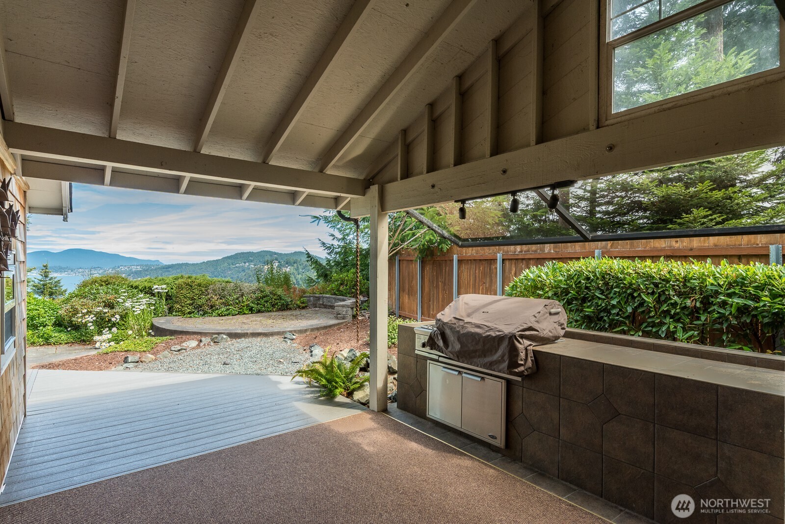 4053 Edith Point Road Property Photo 29