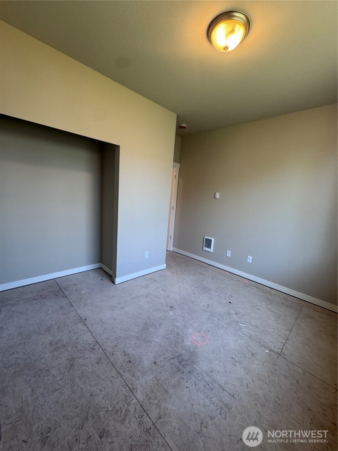 9512 Solberg Court Property Photo 15