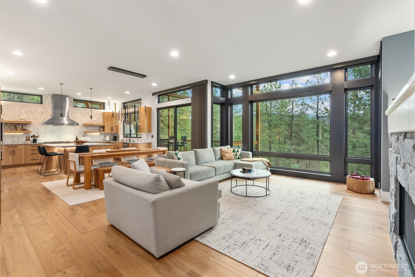 8836 Canal Road Property Photo 4