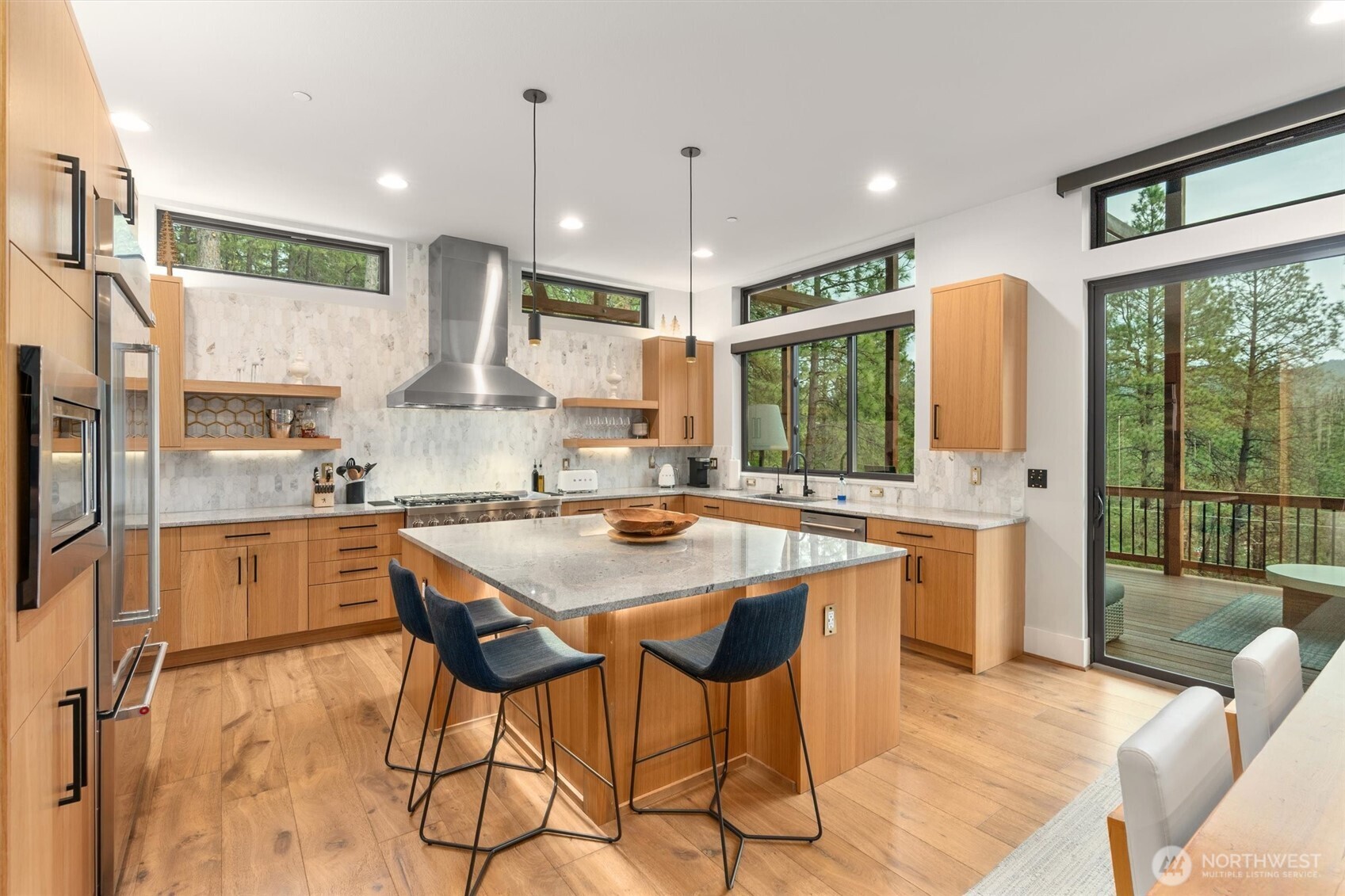 8836 Canal Road Property Photo 8