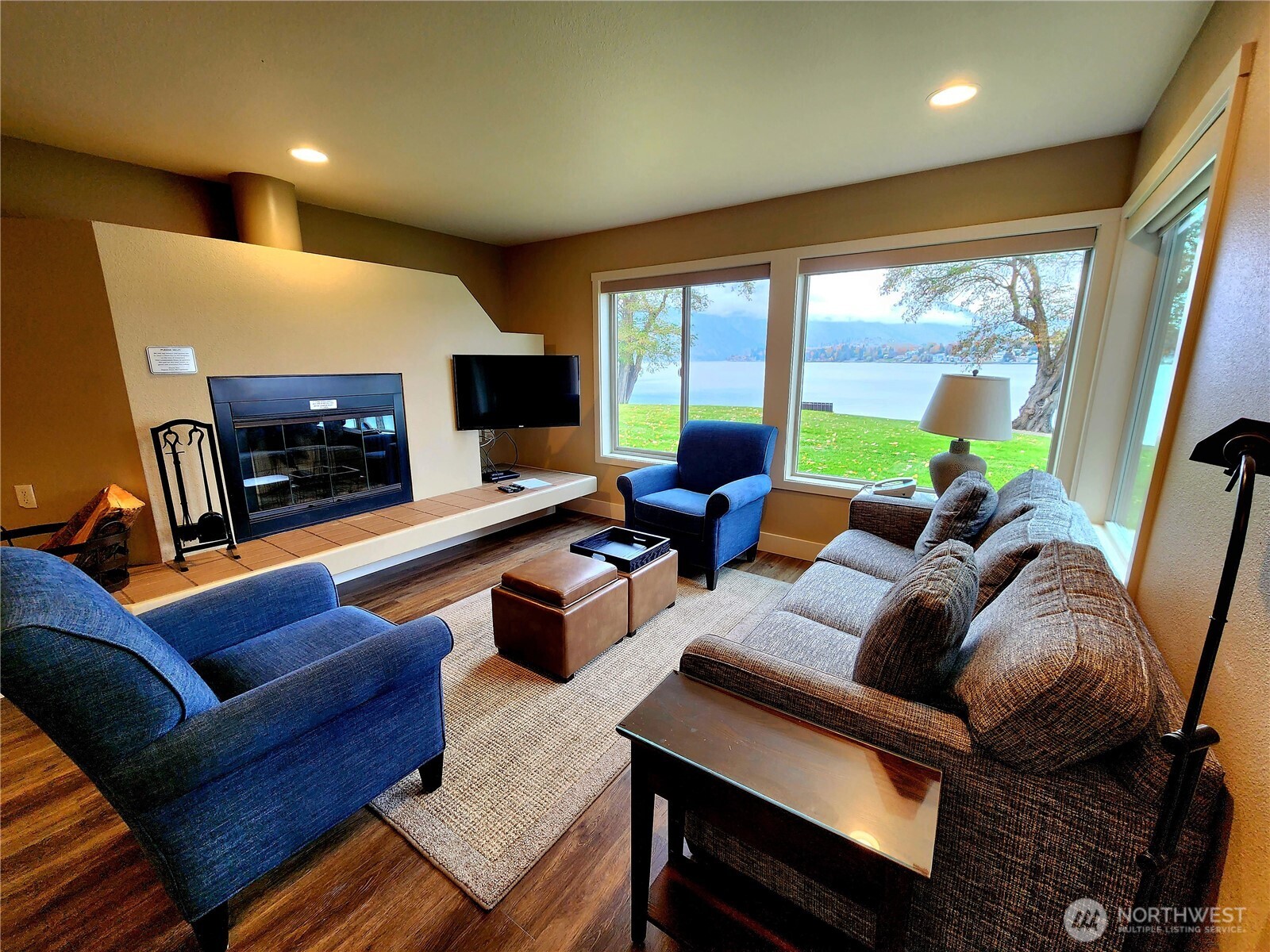 1 Beach 589-c Property Photo 1