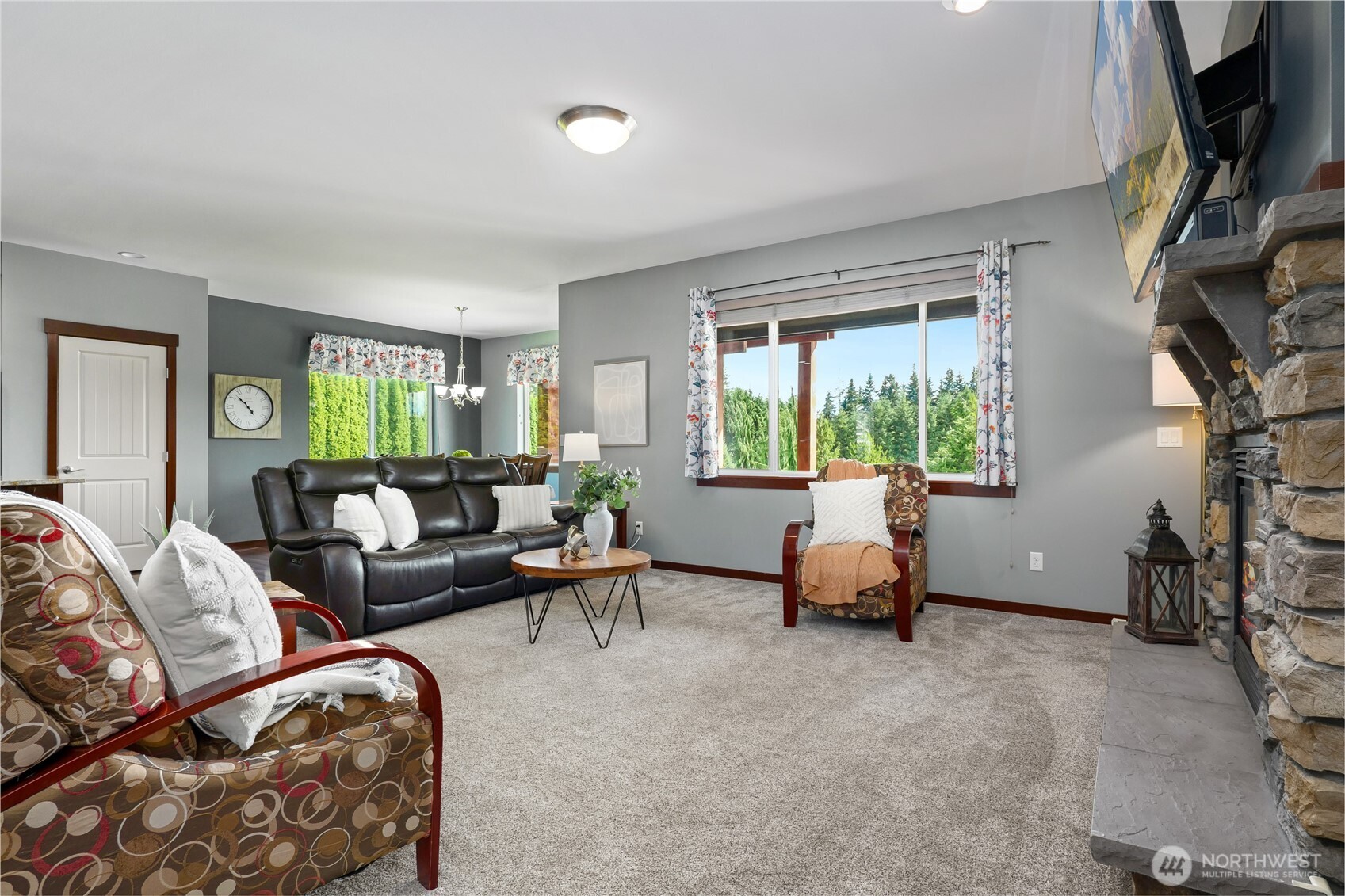 10920 233rd Street Property Photo 9