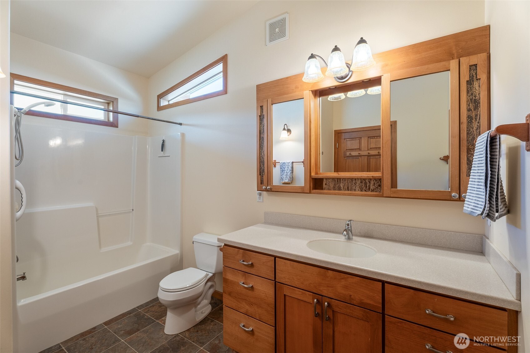 7400 Colockum Road Property Photo 20