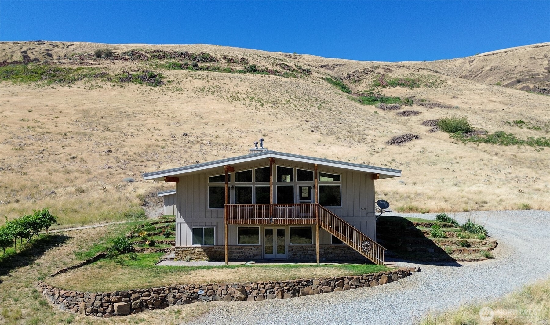 7400 Colockum Road Property Photo 36