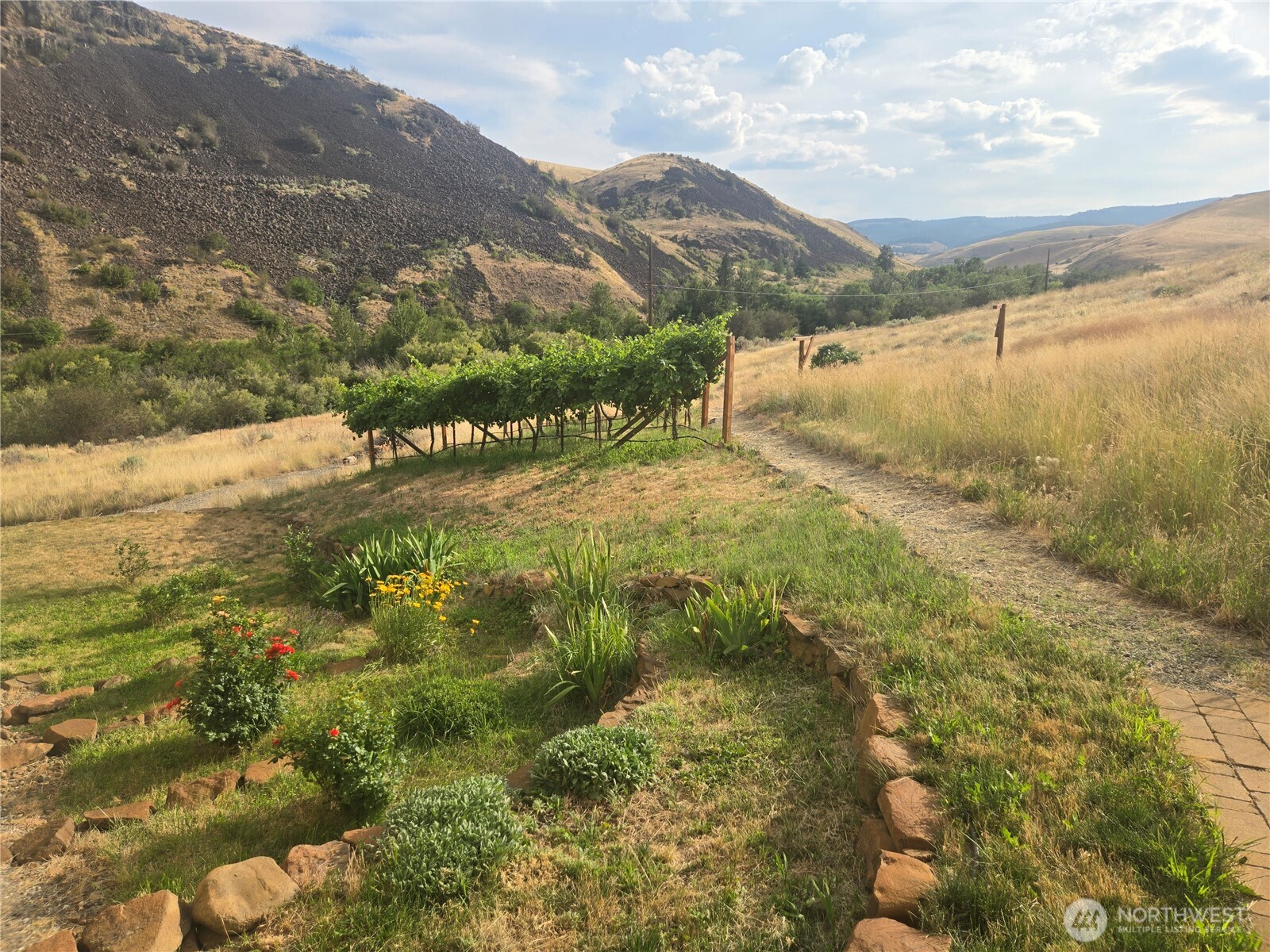 7400 Colockum Road Property Photo 38