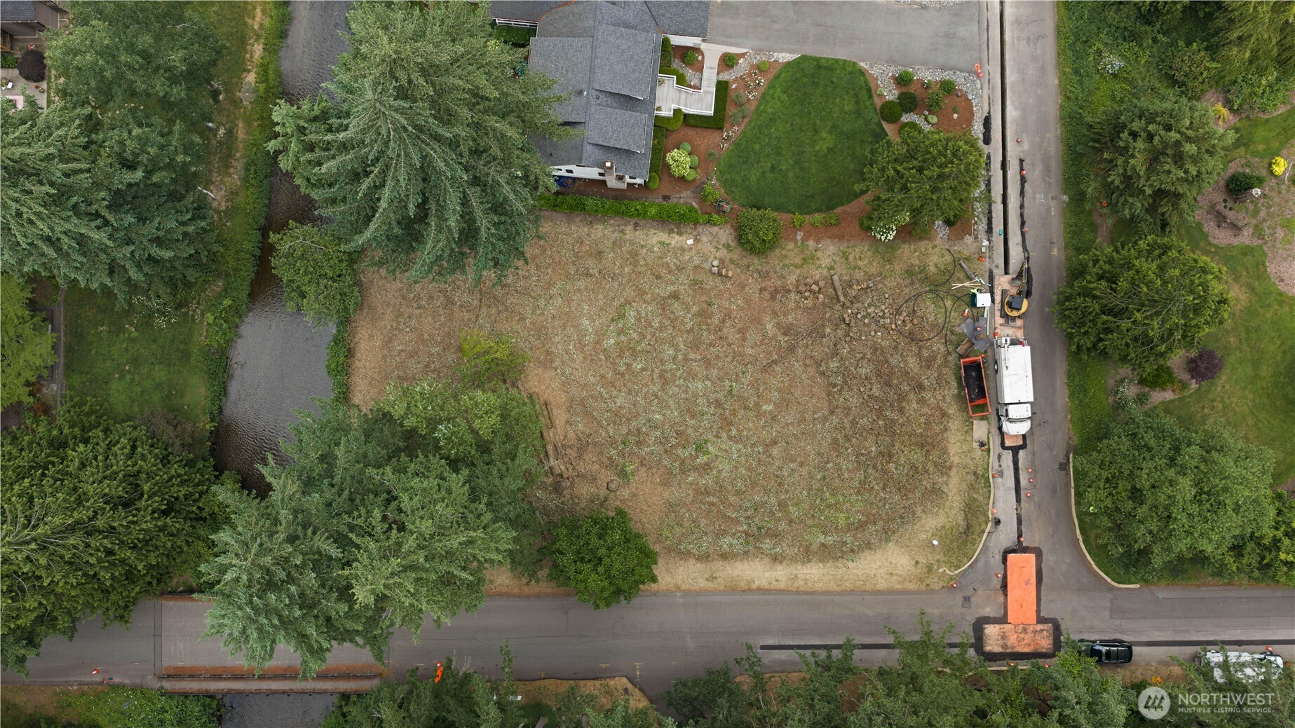 420 Se Sycamore Lane Property Photo 4