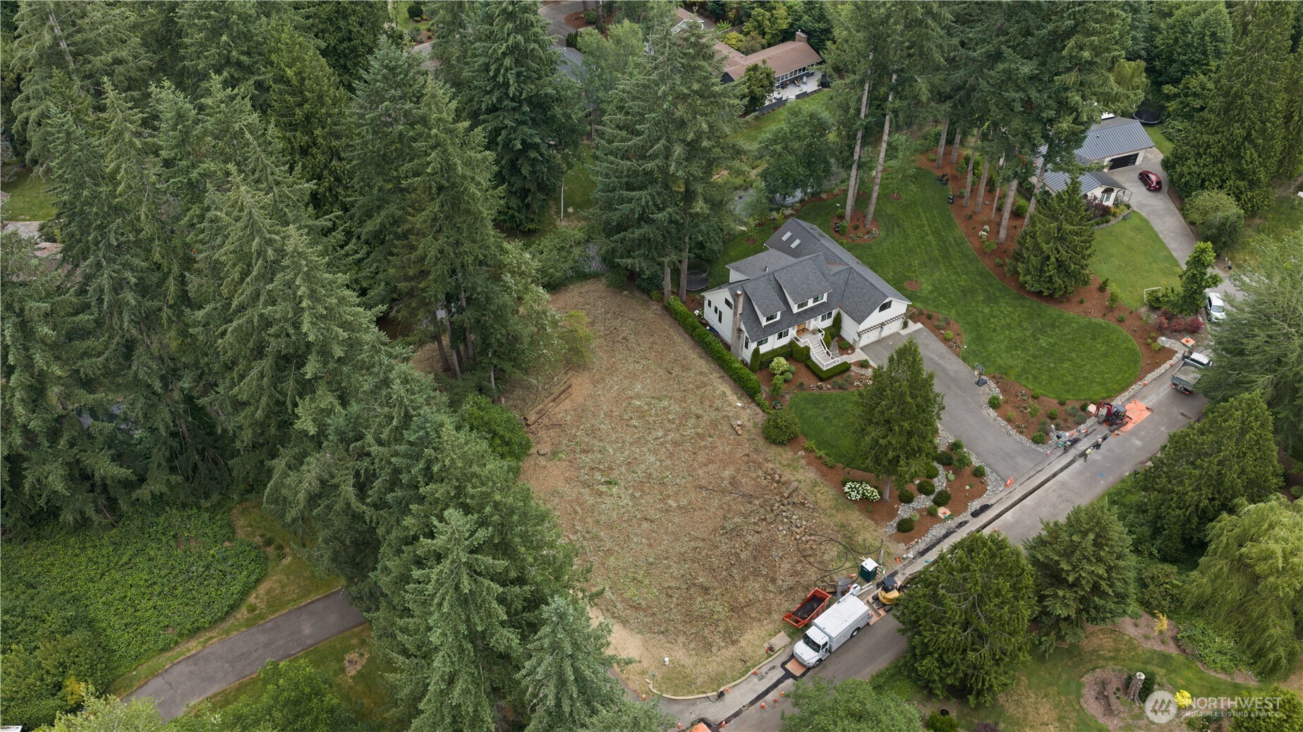 420 Se Sycamore Lane Property Photo 6