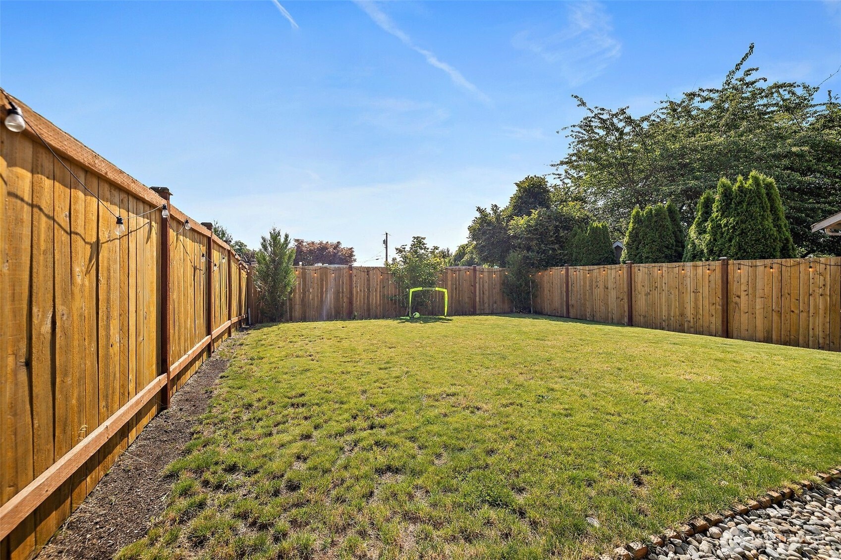 17115 11th Place B Property Photo 22