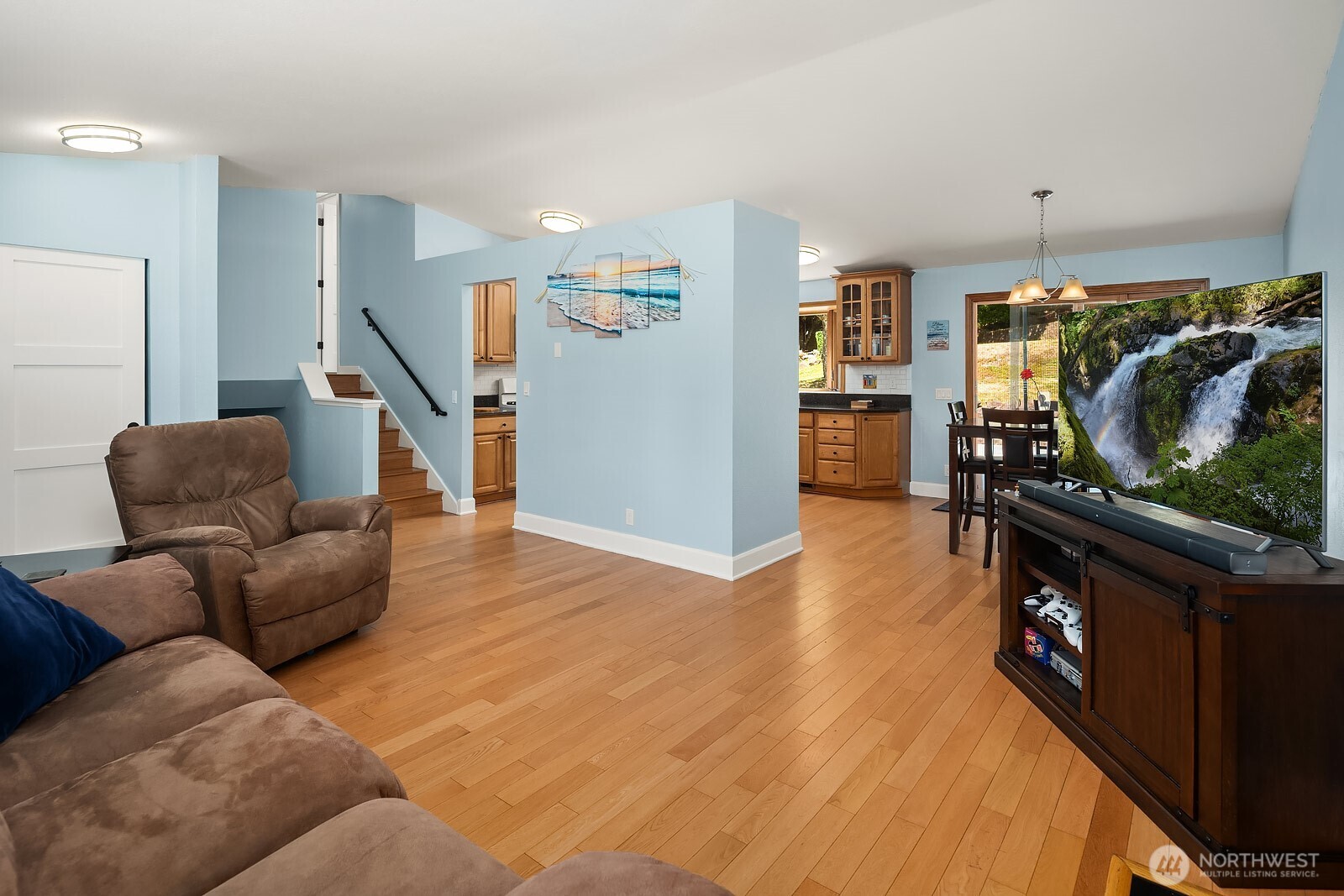 1133 235th Place Property Photo 4