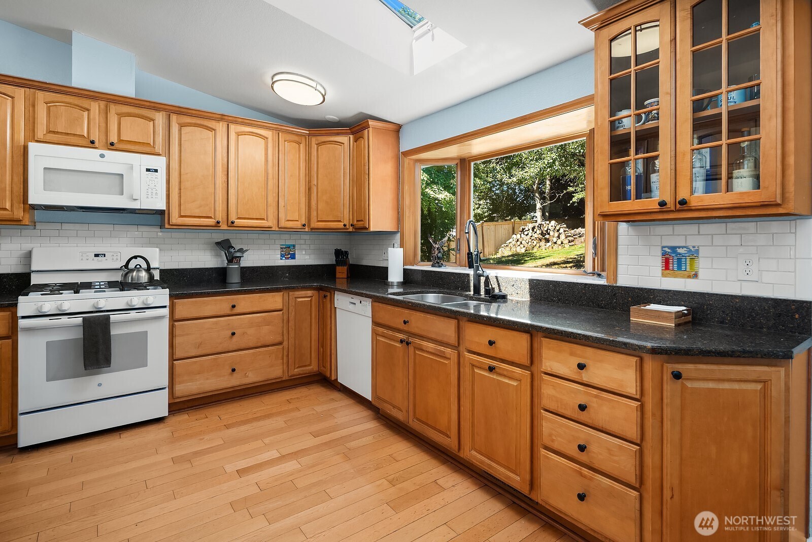 1133 235th Place Property Photo 6