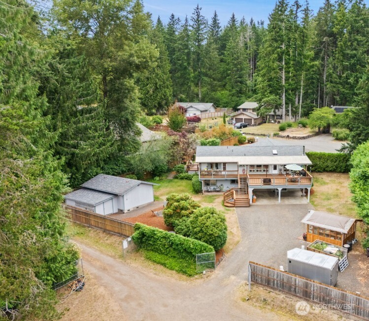 140 Ne Rainier Place Property Photo 2