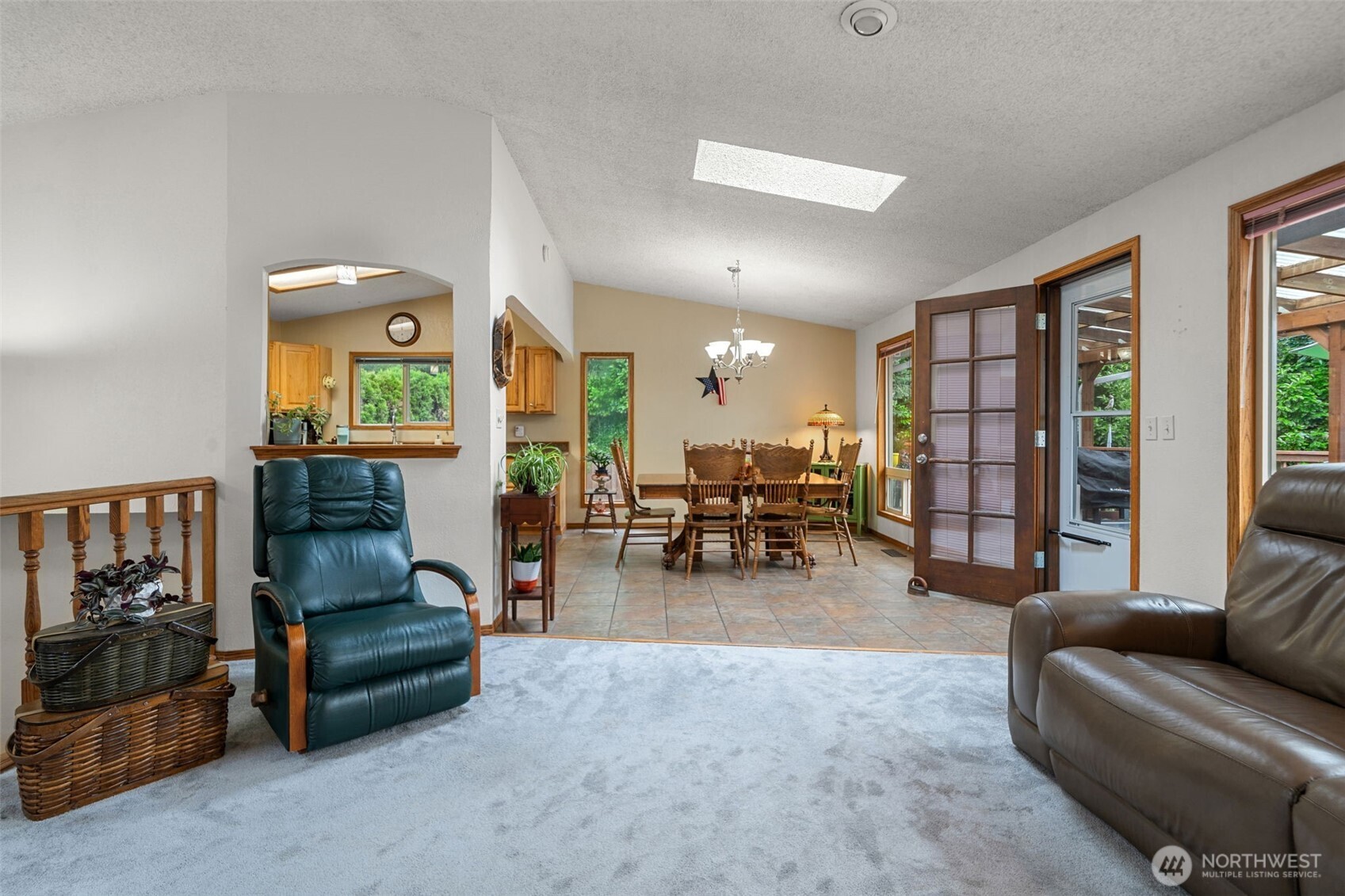 140 Ne Rainier Place Property Photo 6