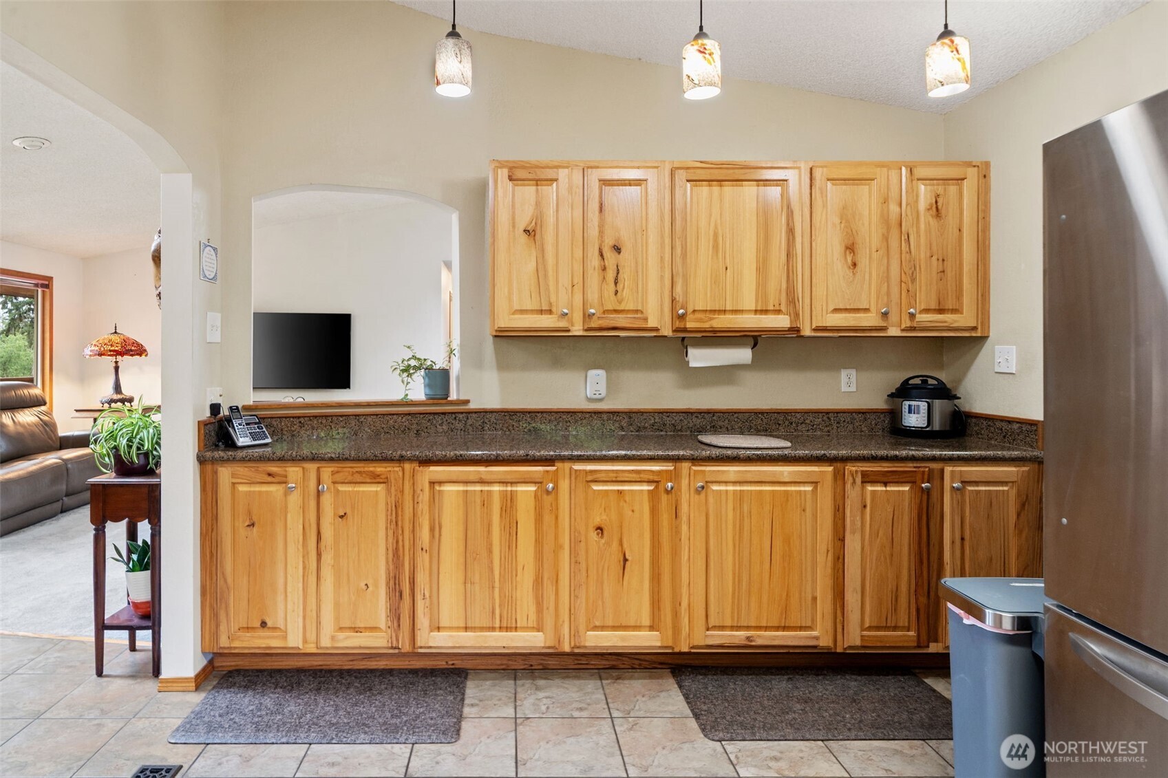 140 Ne Rainier Place Property Photo 11
