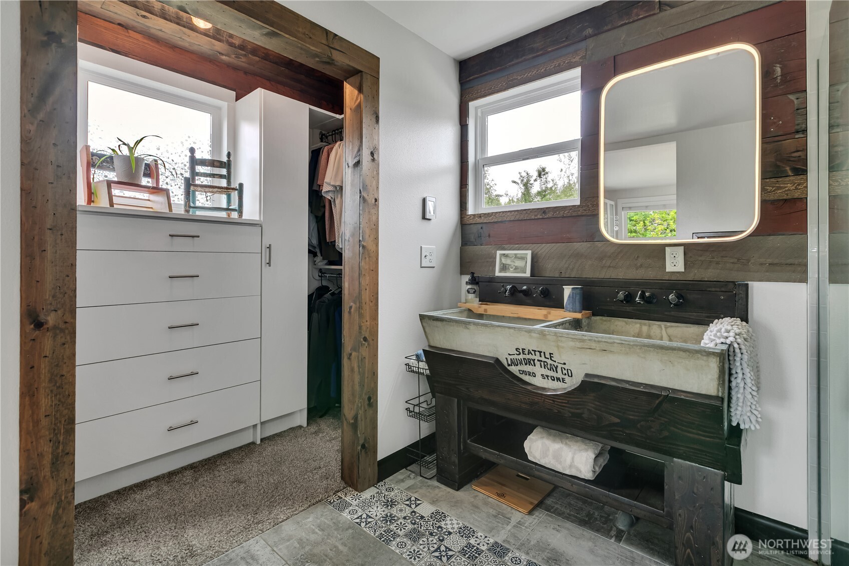 406 1st Avenue Property Photo 12