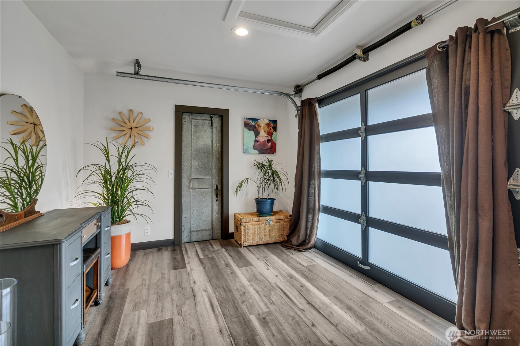 406 1st Avenue Property Photo 17
