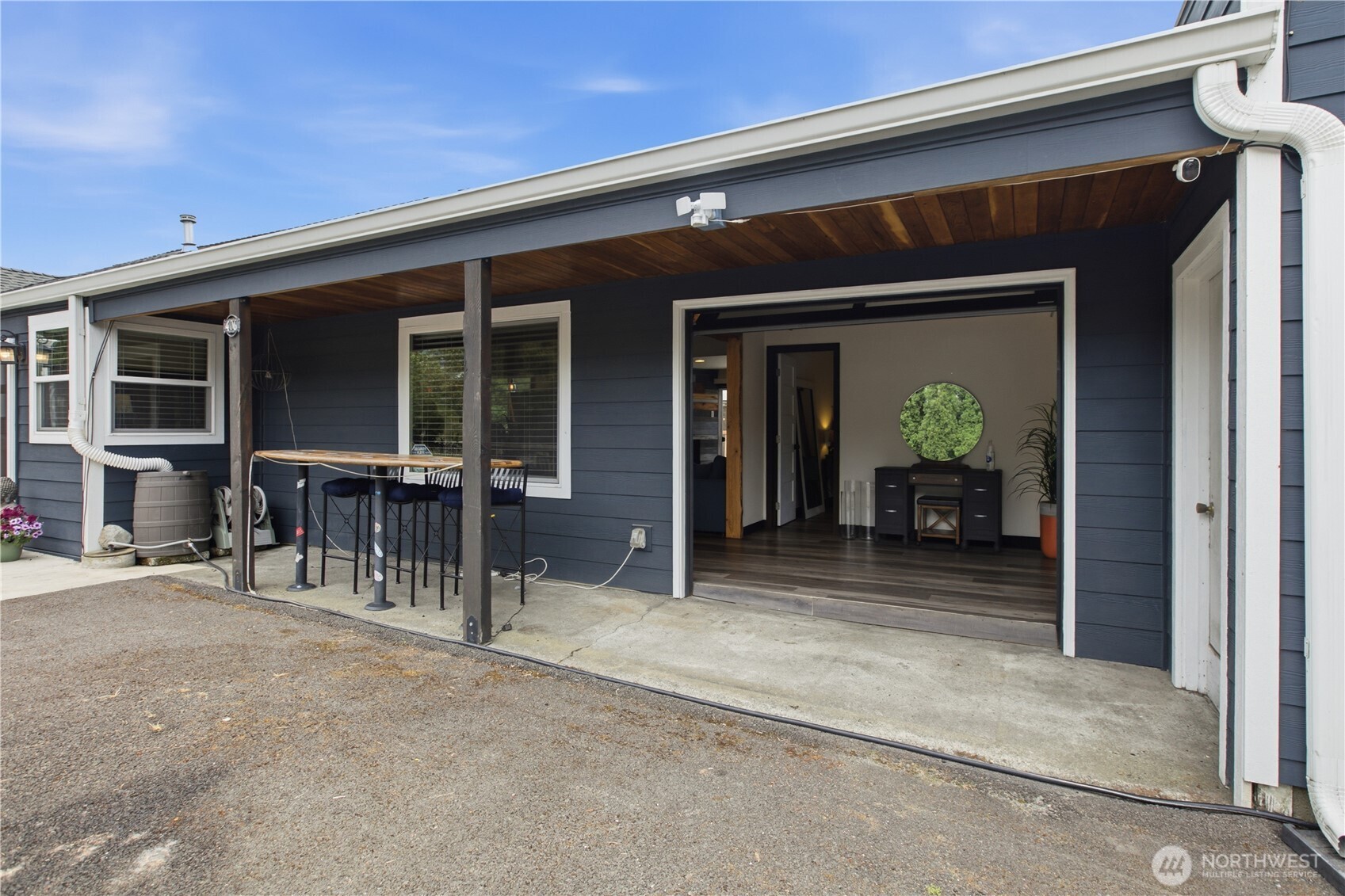 406 1st Avenue Property Photo 18