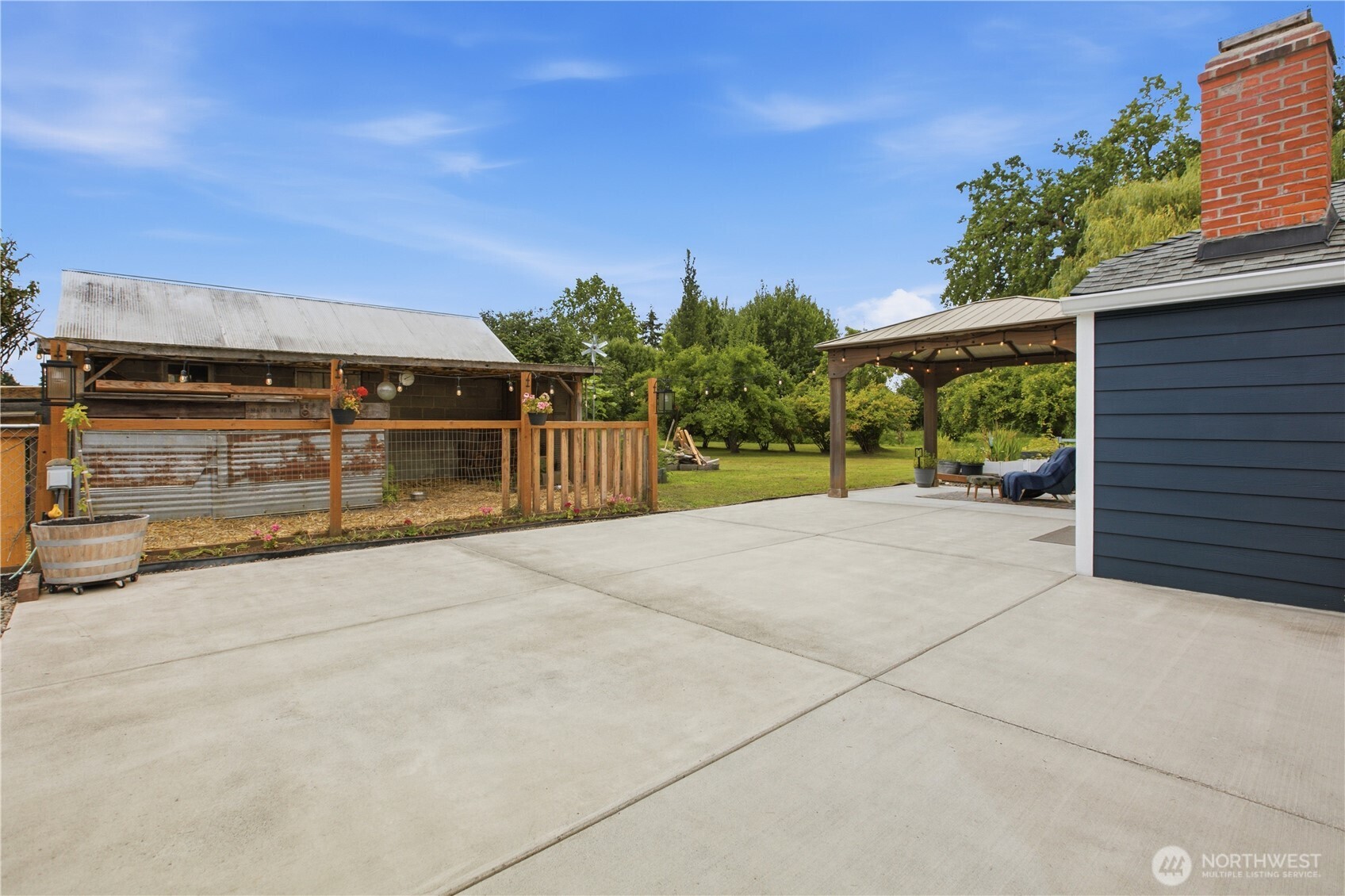 406 1st Avenue Property Photo 20