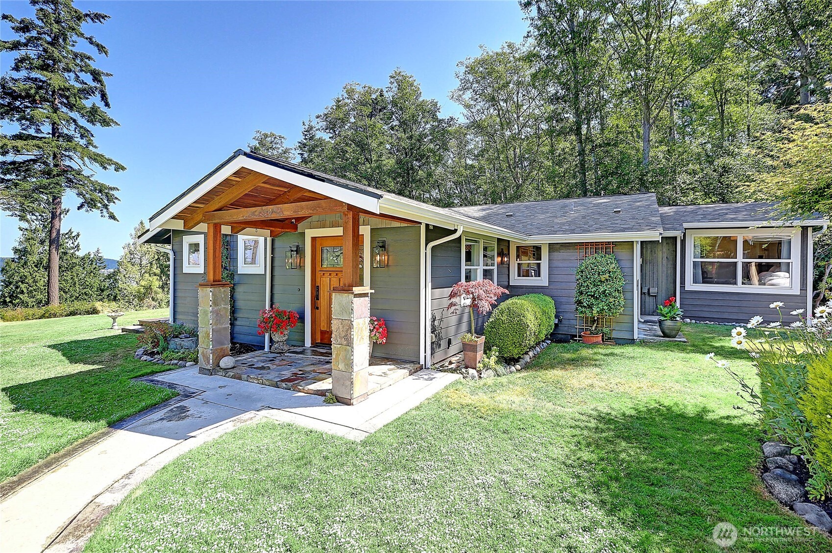 610 Maple Heights Road Property Photo 7
