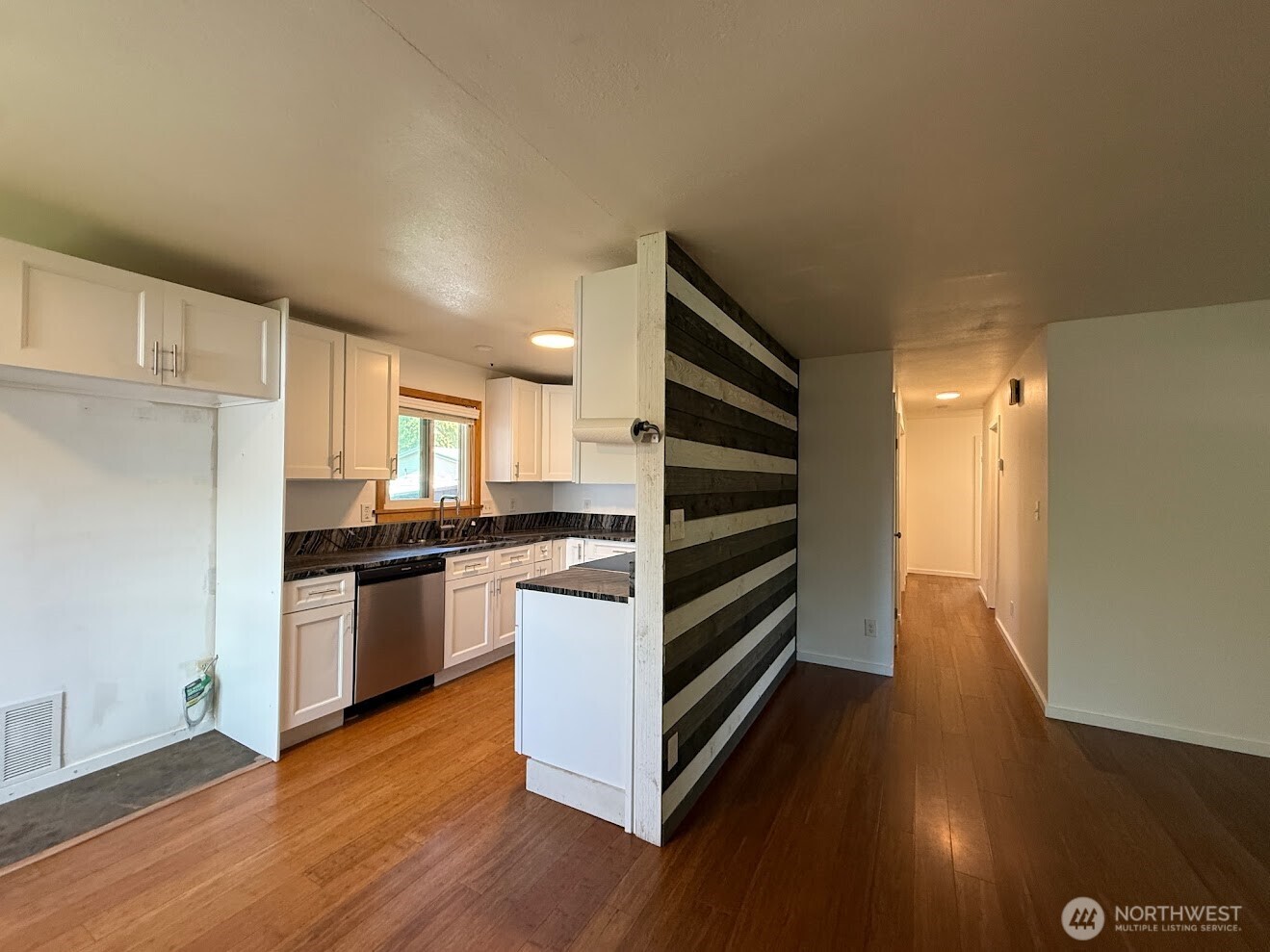 424 Sw 3rd Street Property Photo 4