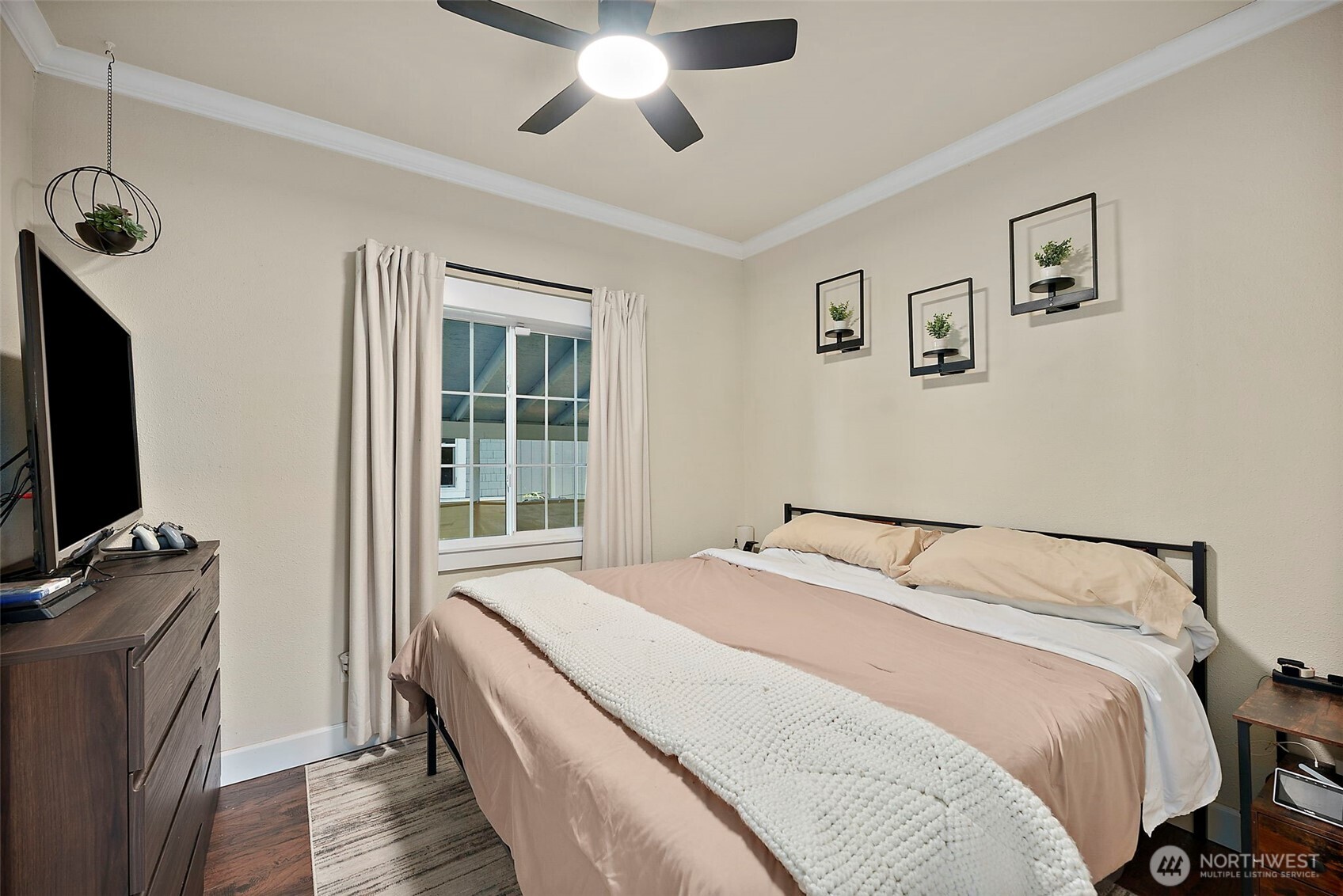 6829 S Thompson Avenue Property Photo 14
